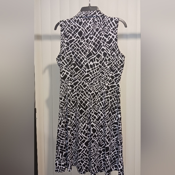 Studio One women's dress size 10 - Picture 2 of 3